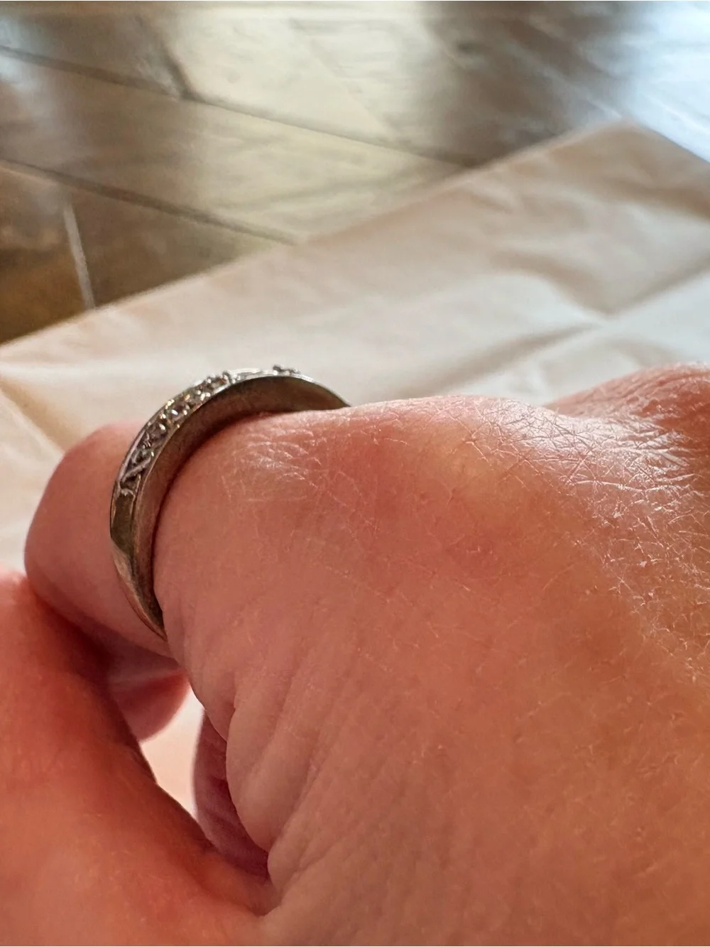 925 sterling silver open hearts ring with accent diamonds. Size 8.